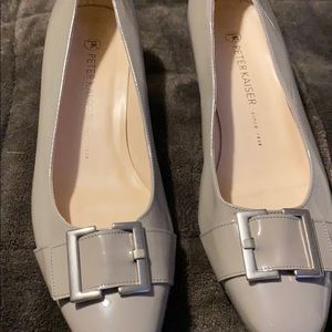 Grey patent flat